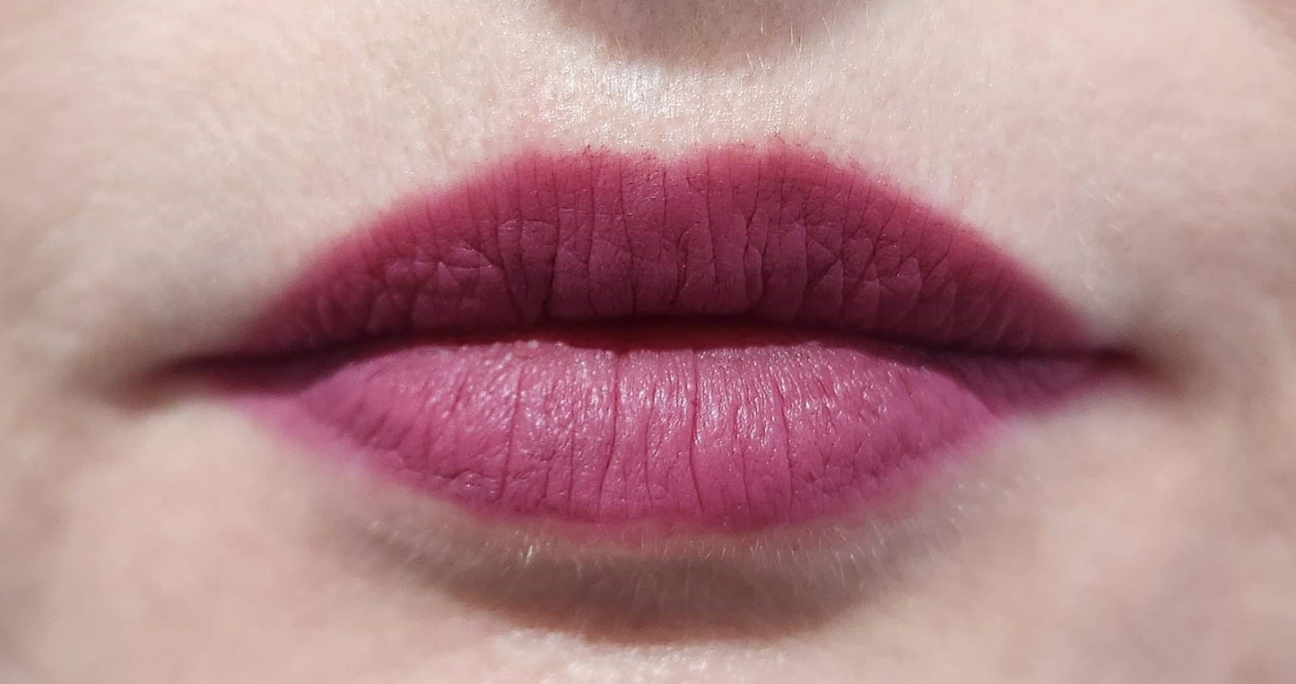 Women wearing Frankie Blair Liore Matte Lip Stain, a modern mauve matte lip stain. Long lasting and hydrating.