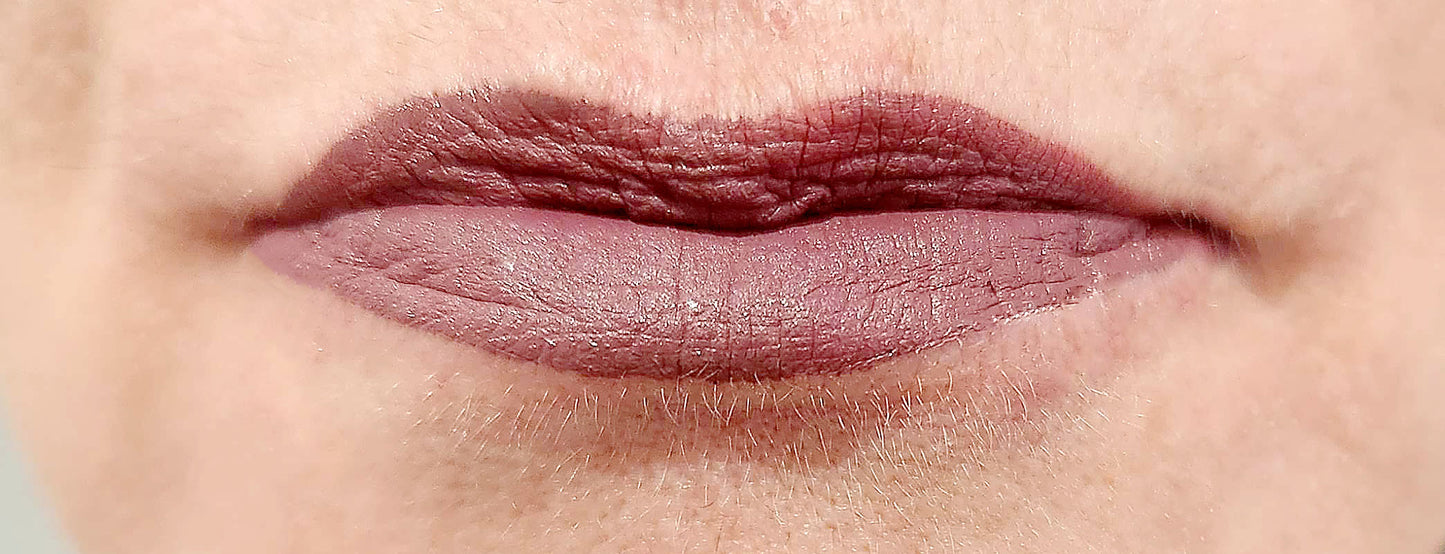 Women wearing Frankie Blair Liore Matte Lip Stain, a modern mauve matte lip stain. Long lasting and hydrating.