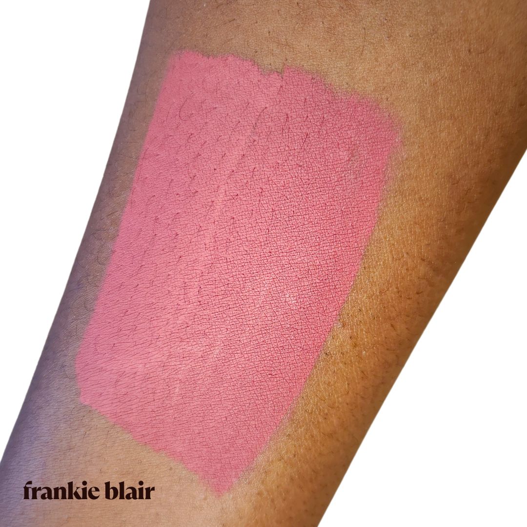 A swatch of Frankie Blair's Matte Lip Stain, Everly. A Desert Rose Brown Liquid Lipstain. The best lip stain for a long lasting and hydrated lip.